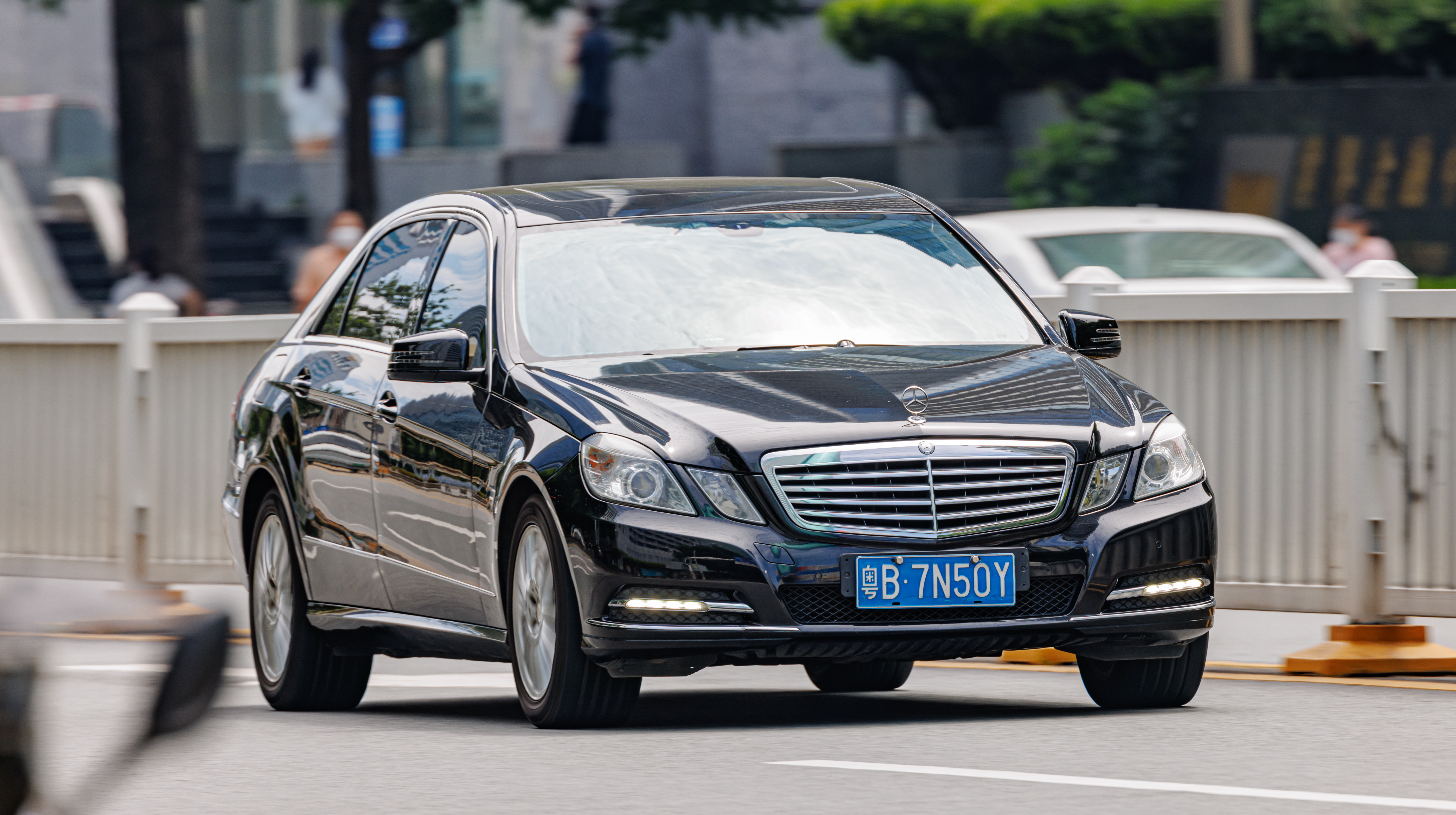Mercedes-Benz E-Class 2022